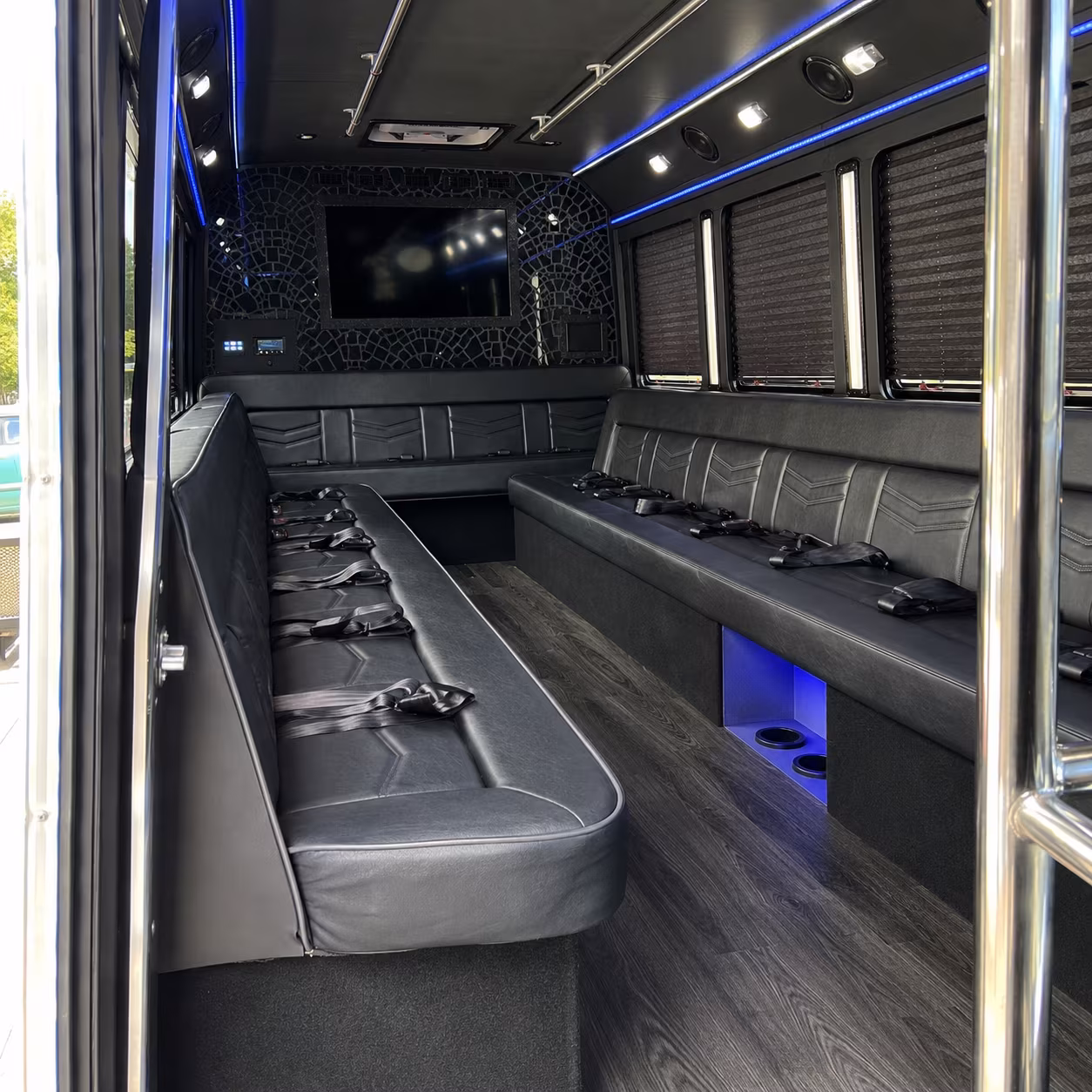 Mission Birthday, Sweet 16, & Quinceañera Party Bus Rentals