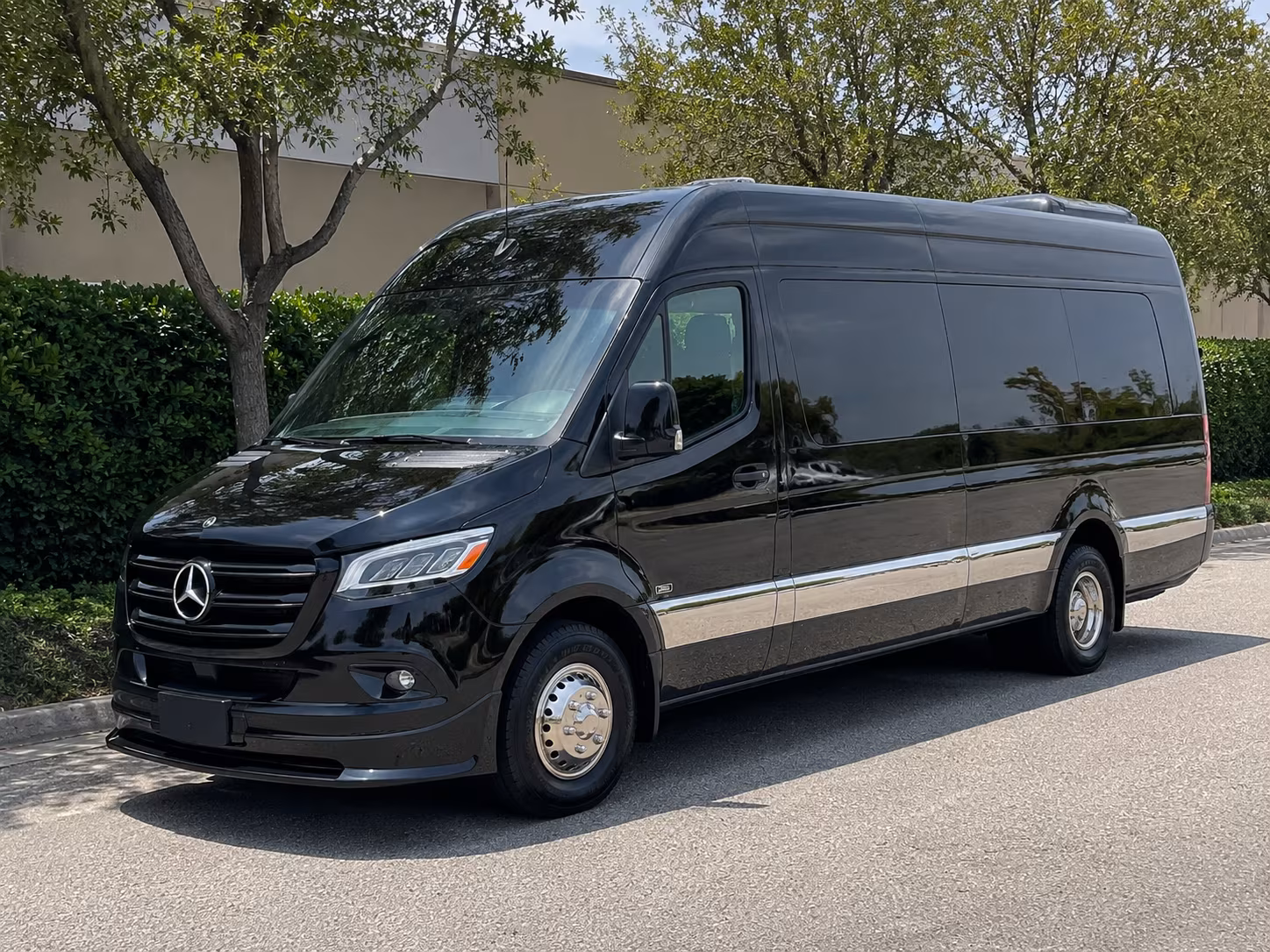 14 Passenger Sprinter Limo Exterior